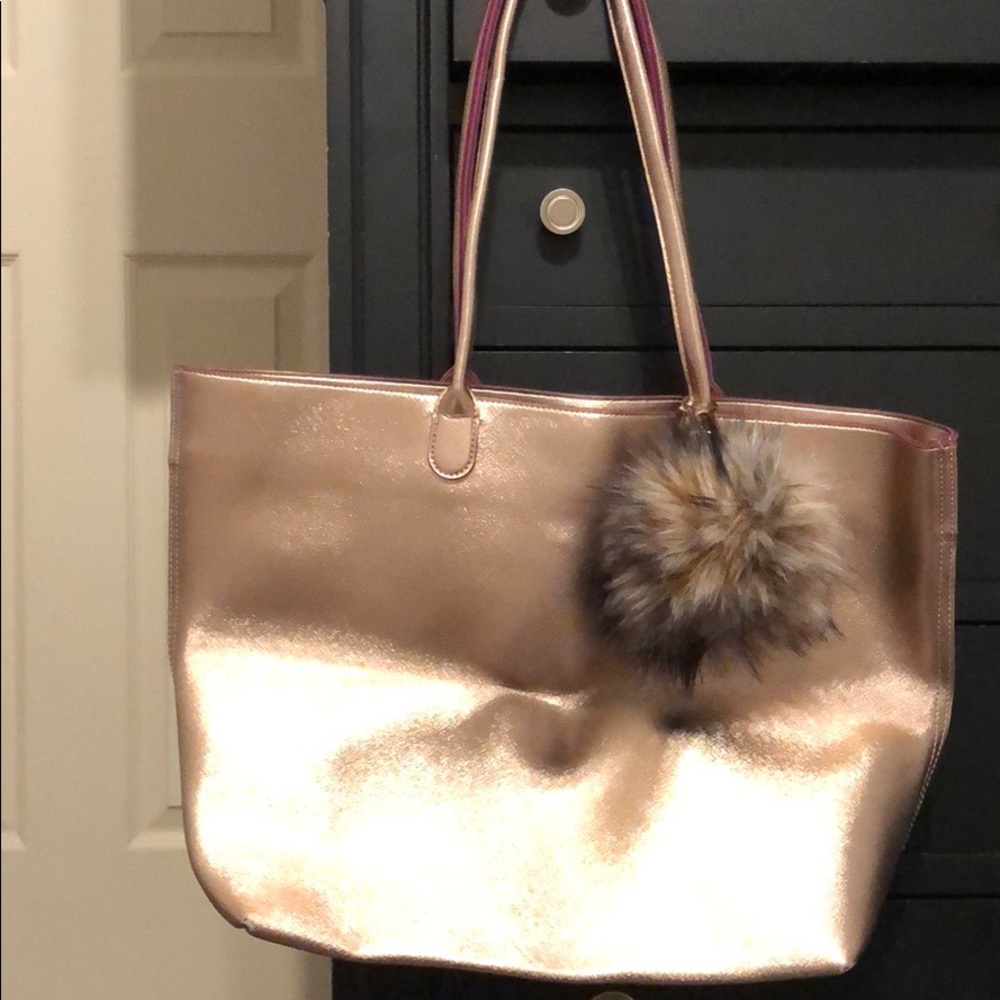 Rose gold tote fur ball keychain not included